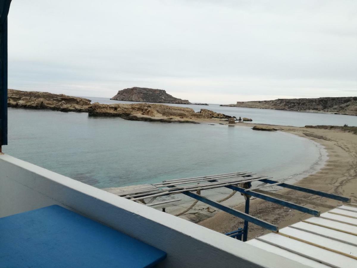 Zorbas Studios Lefkos  Luaran gambar